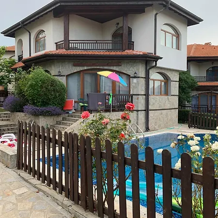 Exklusive Am Sonnenstrand Bulgarien Am Schwarzen Aheloy Cabernet 1 * Kableshkovo